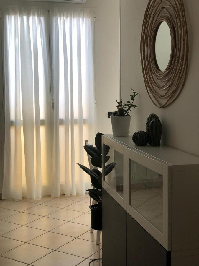 La Via Del Mare Apartment Albenga Exterior photo